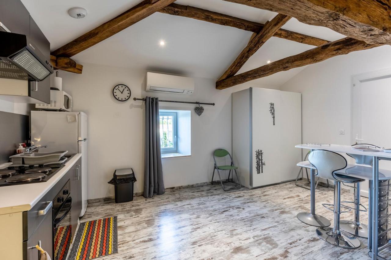Civrac-en-Médoc Chambres D'Hotes Chateau Pierre De Montignac المظهر الخارجي الصورة