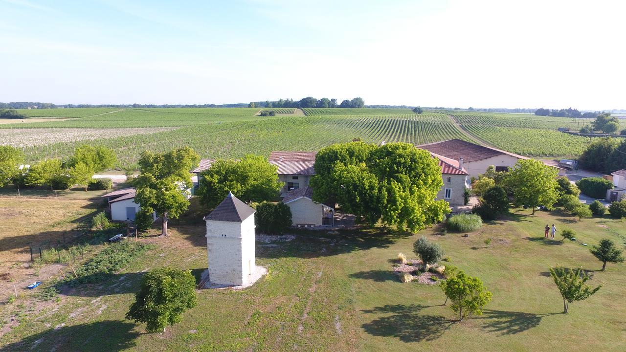 Civrac-en-Médoc Chambres D'Hotes Chateau Pierre De Montignac المظهر الخارجي الصورة